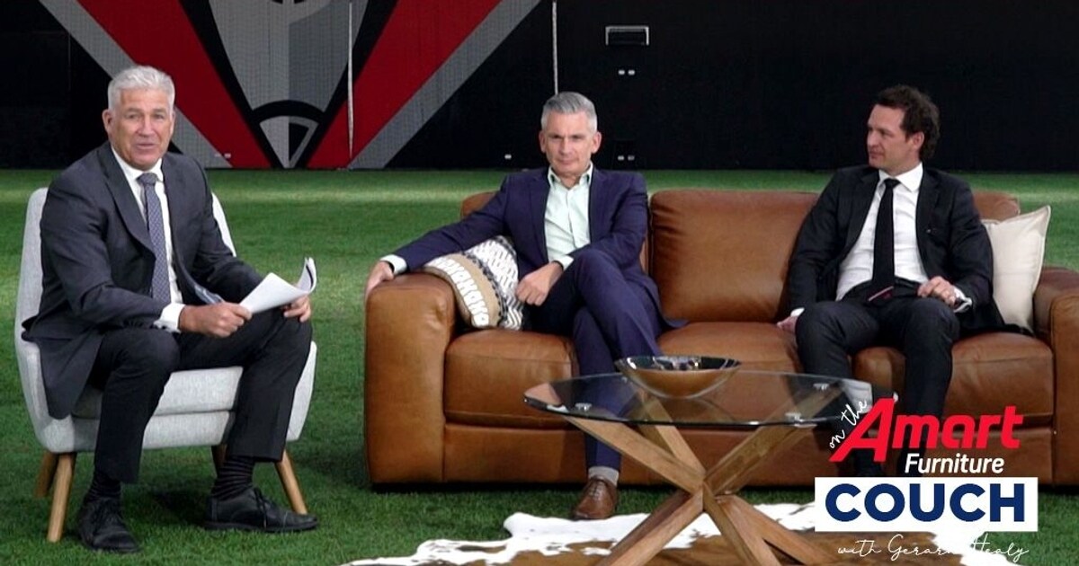 On the Amart Couch Xavier Campbell & Lee Chadwick