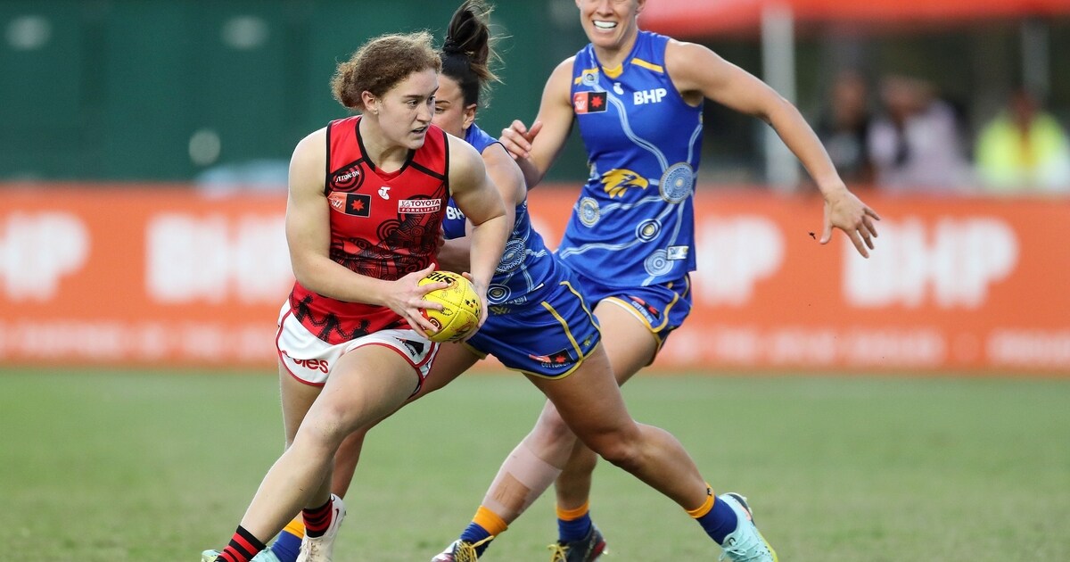 'Back bigger and stronger': Top Bomber flying ahead of new season